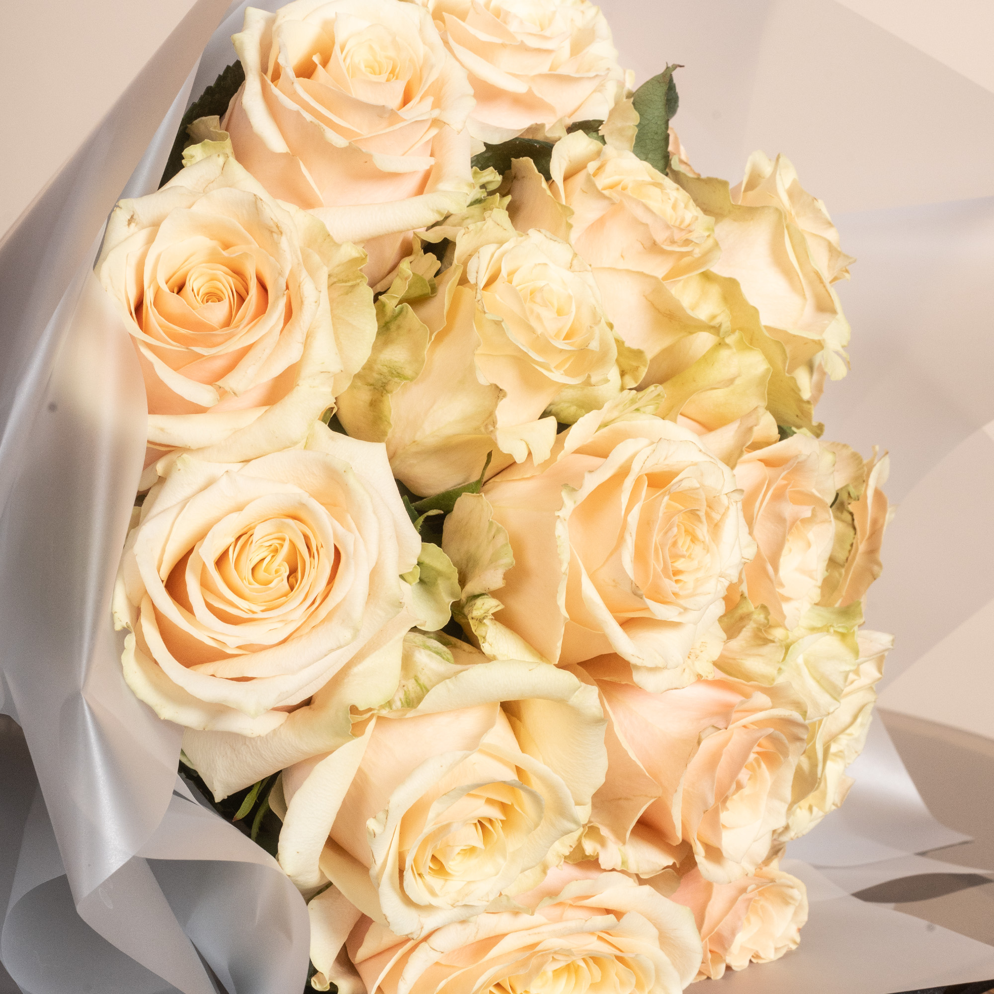 Beige Elegance Rose Bouquet